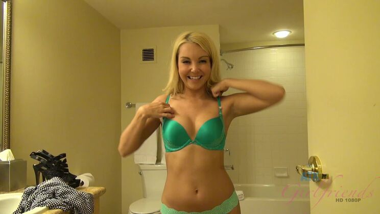 Creampie Aaliyah Love in Las Vegas
