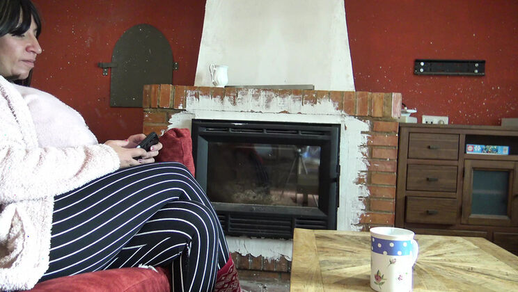 Pregnant Stepmom Susan Takes Step Son's Big Cock Cumshot in 4K