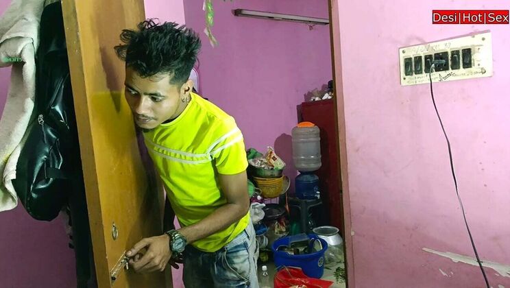 Desi Bhabhi Fucked Hard by Village Boy - Real Indian Homemade Sex