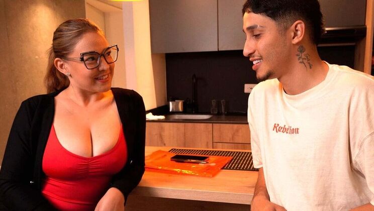 Busty Latina Real Estate Agent Sucks Client's Cock To Close The Deal