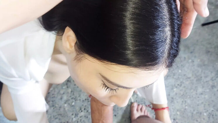 Hot Latina Stepsister Gives Deep Throat Blowjob - Amateur Homemade Sex