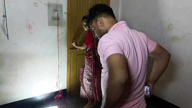 Hot Indian Housewife Fucks Husband in Doggy Style - Desi Bhabhi Homemade Sex