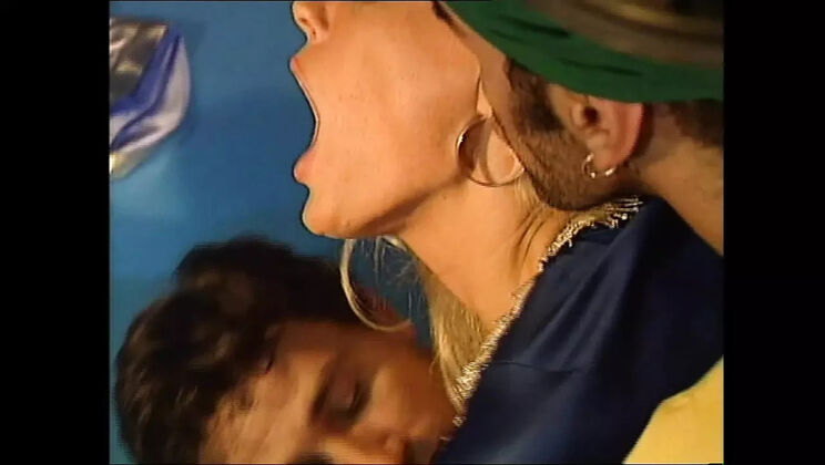 Kelly Trump Blowjob & Facial - Vintage HD Episode 1 with Big Cock